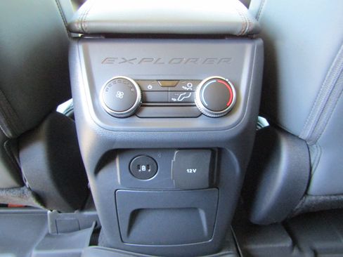 New 2026 Ford Explorer Active w/ Active Comfort Package AWD/4WD image 30