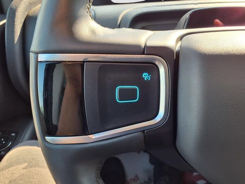 Certified 2025 Ford Expedition Active AWD/4WD image 18