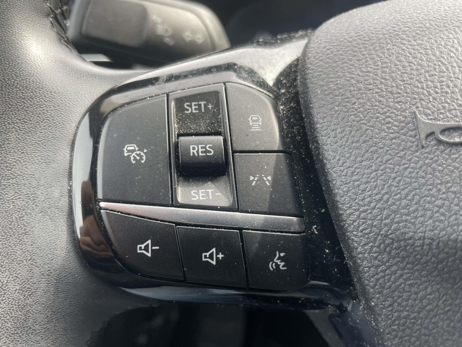 Used 2023 Ford Escape Active w/ Tech Pack #2 FWD image 21