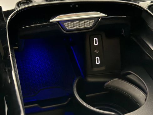 Used 2025 Mercedes-Benz GLC 300 4MATIC image 19