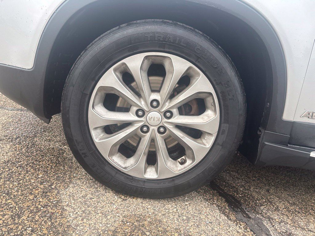 Used 2014 Kia Sorento EX w/ EX V6 Touring Package AWD/4WD image 22