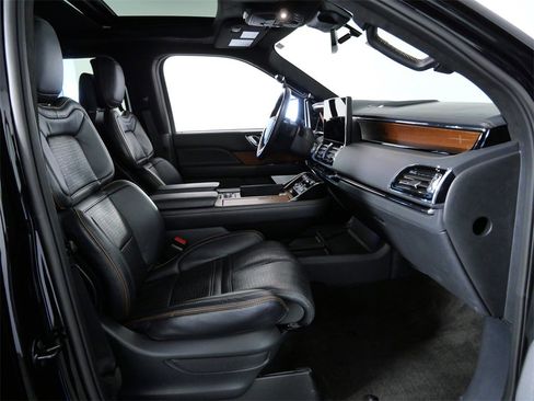 Certified 2024 Lincoln Navigator Black Label image 11