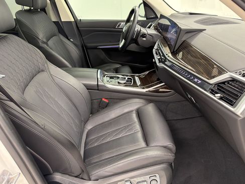Used 2023 BMW X7 xDrive40i w/ Premium Package AWD/4WD image 24