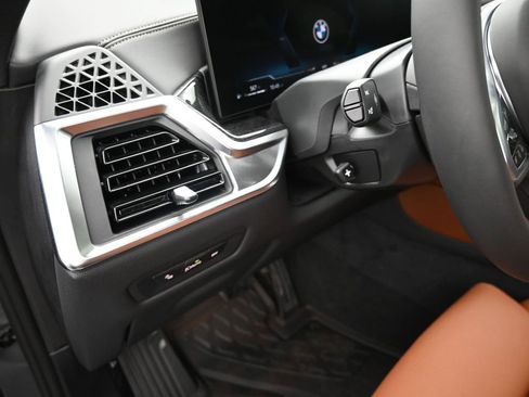 New 2026 BMW X6 xDrive40i AWD/4WD image 17