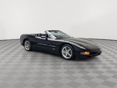 Used 2001 Chevrolet Corvette Convertible w/ Preferred Equipment Group2 image 25