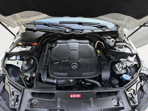 Used 2014 Mercedes-Benz C 300 4MATIC Sedan image 27
