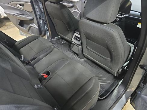 New 2026 Chevrolet Equinox EV LT image 12