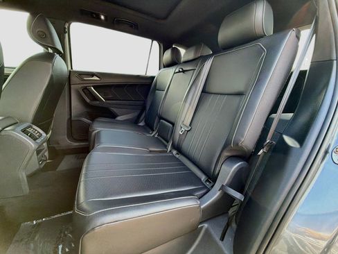 Used 2022 Volkswagen Tiguan SE R-Line FWD image 21