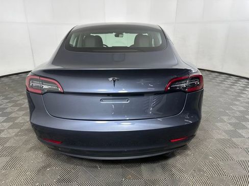 Used 2023 Tesla Model 3 Standard Range image 4