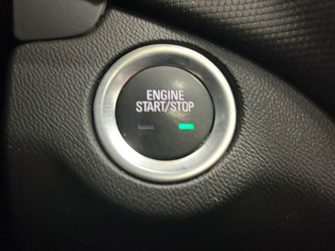 Used 2023 Chevrolet Equinox RS w/ RS Leather Package AWD/4WD image 22