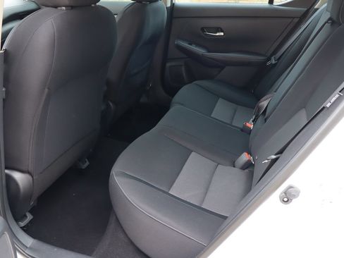Used 2021 Nissan Sentra SV w/ Trunk Package FWD image 5