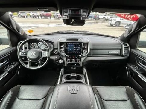 Used 2024 RAM 1500 Laramie AWD/4WD image 15