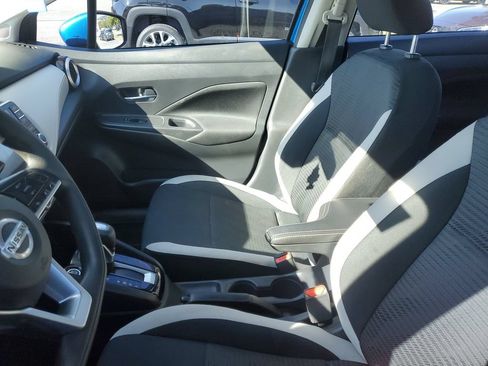 Certified 2021 Nissan Versa SV FWD image 8