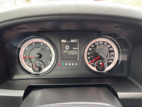 Used 2019 RAM 1500 Classic SLT AWD/4WD image 27
