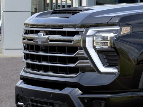 New 2026 Chevrolet Silverado 2500 High Country w/ Midnight Edition AWD/4WD image 13