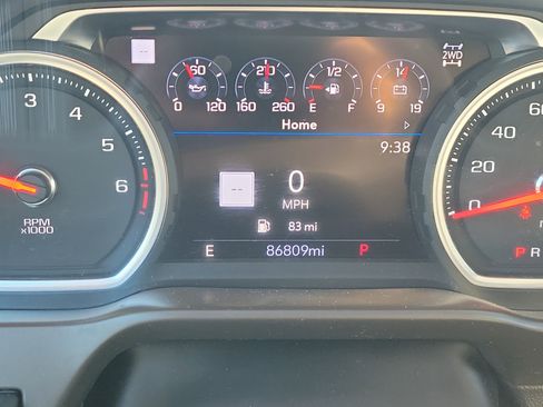 Used 2021 Chevrolet Silverado 1500 LTZ w/ Technology Package AWD/4WD image 23