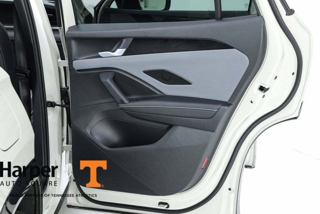 Used 2025 Volkswagen Tiguan SE R-Line FWD image 31