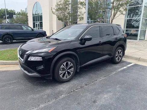 Used 2021 Nissan Rogue SV FWD image 1