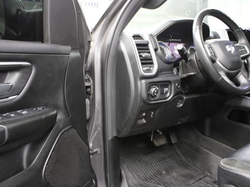 Used 2022 RAM 1500 Big Horn AWD/4WD image 14