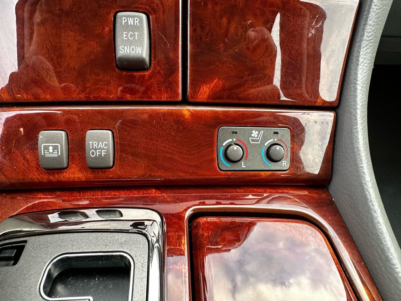 Used 2004 Lexus LS 430 RWD image 61