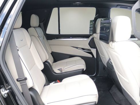 Certified 2026 Cadillac Escalade Sport AWD/4WD image 17