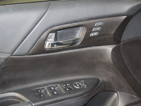 Used 2015 Honda Accord EX-L image 24