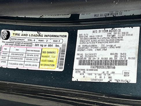 Used 2016 Ford Mustang Premium image 27