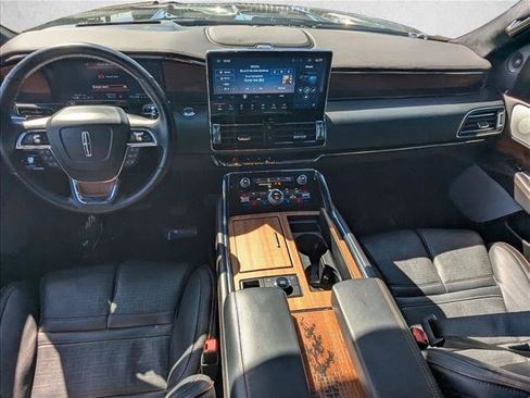 Used 2022 Lincoln Navigator Black Label image 19