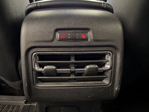 Used 2022 Lincoln Corsair FWD w/ Premium Package image 30