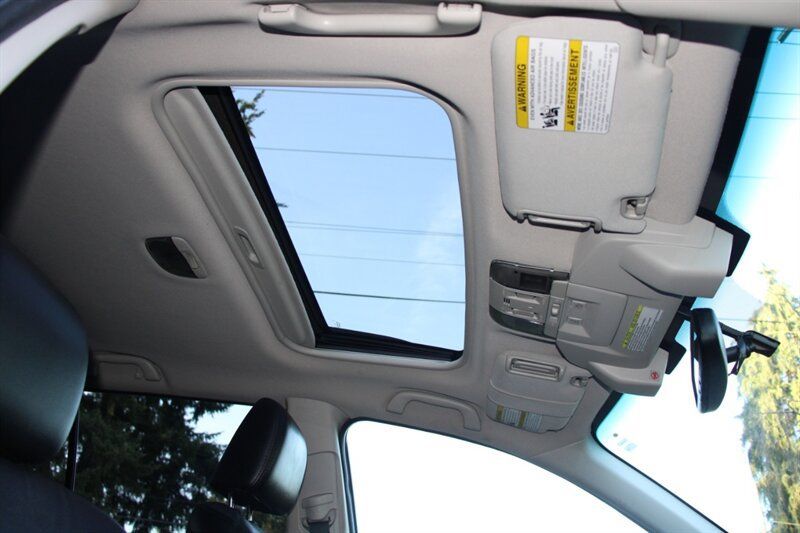 Used 2013 Subaru Outback 2.5i Limited AWD/4WD image 10