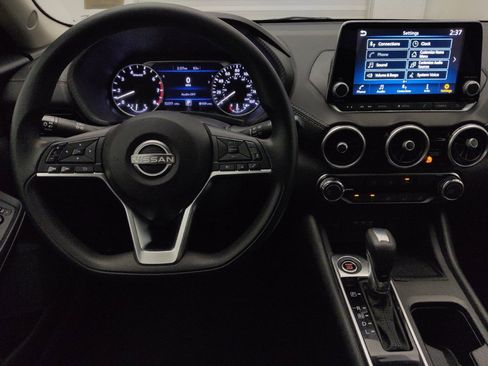 Used 2024 Nissan Sentra SV FWD image 22
