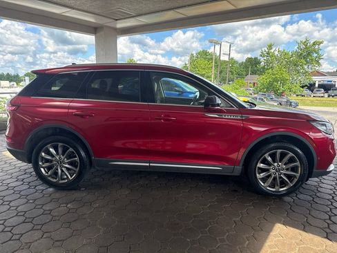 Used 2020 Lincoln Corsair AWD image 4