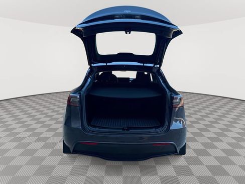 Used 2023 Tesla Model Y Long Range AWD/4WD image 33
