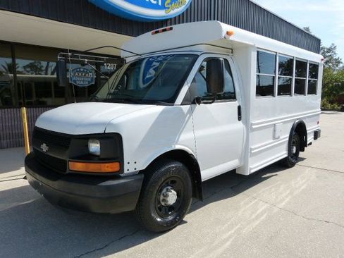 Used 2007 Chevrolet Express 3500 w/ School Bus Package image 2