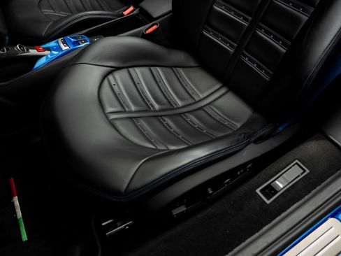 Used 2018 Ferrari 488 Spider RWD image 36
