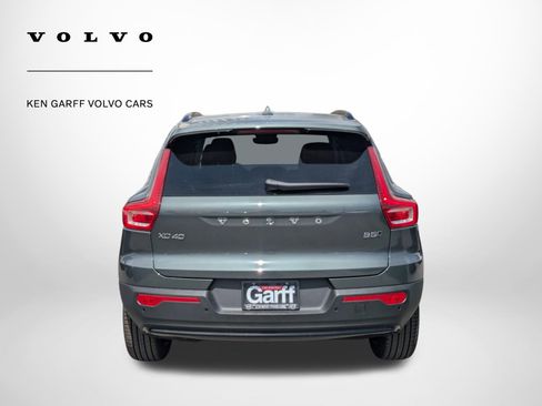 New 2026 Volvo XC40 B5 Ultra w/ Climate Package AWD/4WD image 4