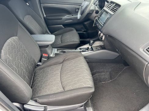 Used 2023 Mitsubishi Outlander Sport LE AWD/4WD image 7