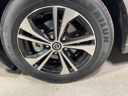 Used 2023 Nissan Sentra SV image 35