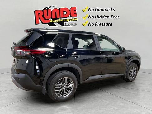 Used 2023 Nissan Rogue S AWD/4WD image 6
