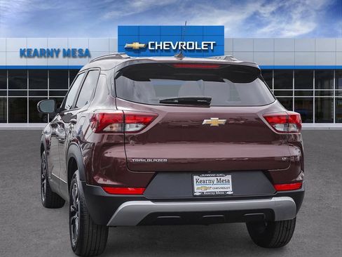 Used 2023 Chevrolet TrailBlazer LT FWD image 4