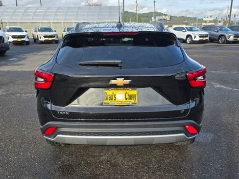 New 2026 Chevrolet Trax LT w/ LT Convenience Package image 5