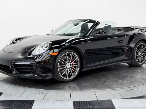 Used 2017 Porsche 911 4 Cabriolet AWD/4WD image 37