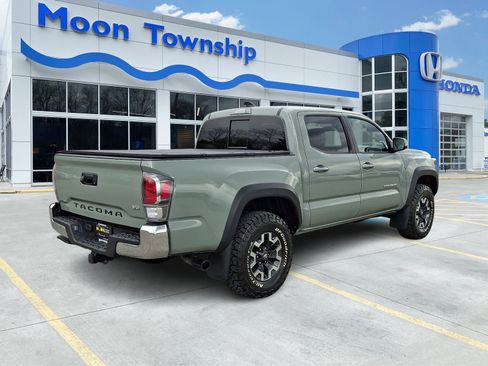 Used 2023 Toyota Tacoma TRD Off-Road image 6
