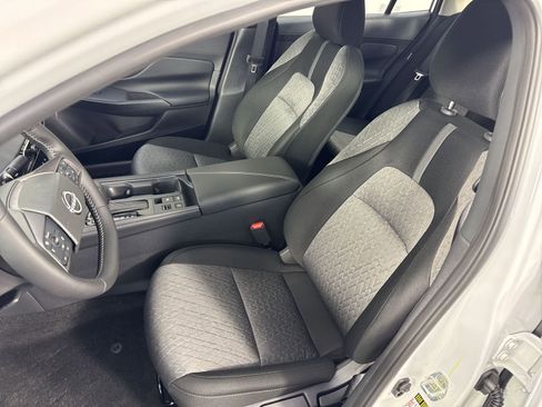 New 2026 Nissan Sentra SV w/ SV Convenience Package FWD image 19