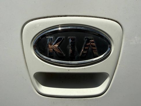 Used 2012 Kia Soul + w/ Audio Pkg FWD image 18