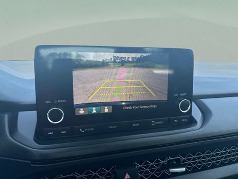 Used 2023 Honda Accord EX image 12