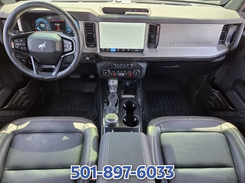 Used 2025 Ford Bronco Outer Banks AWD/4WD image 12