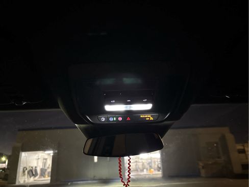 Used 2025 Chevrolet Blazer EV LT w/ Super Cruise Package image 23