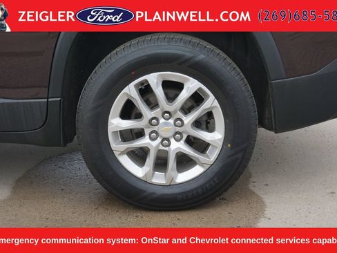 Used 2021 Chevrolet Traverse LT AWD/4WD image 9