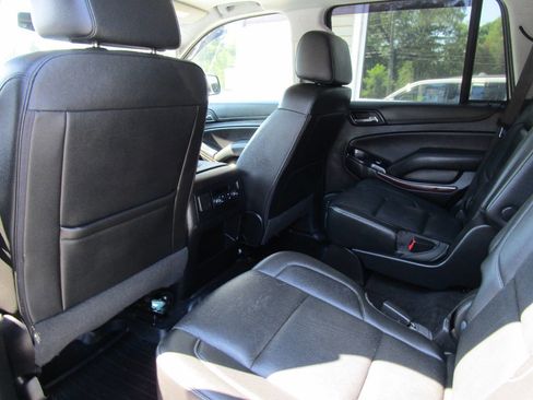 Used 2018 GMC Yukon SLT image 19